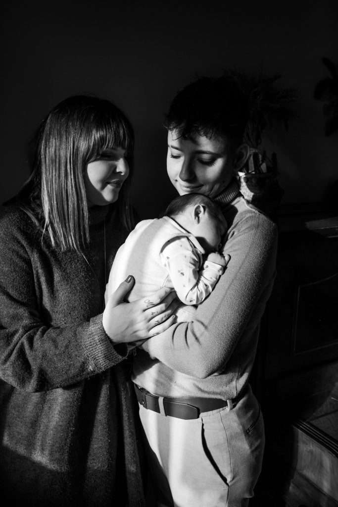 Photo de bébé naturel à domicile à Lille – moments tendres