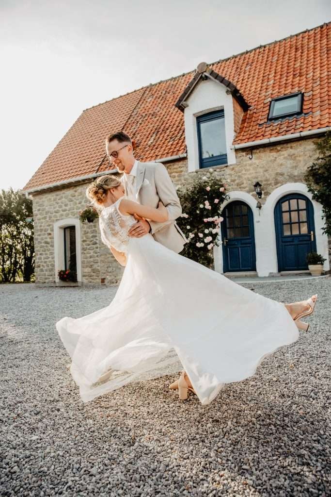 photos de mariée au couché de soleil à la maloterie