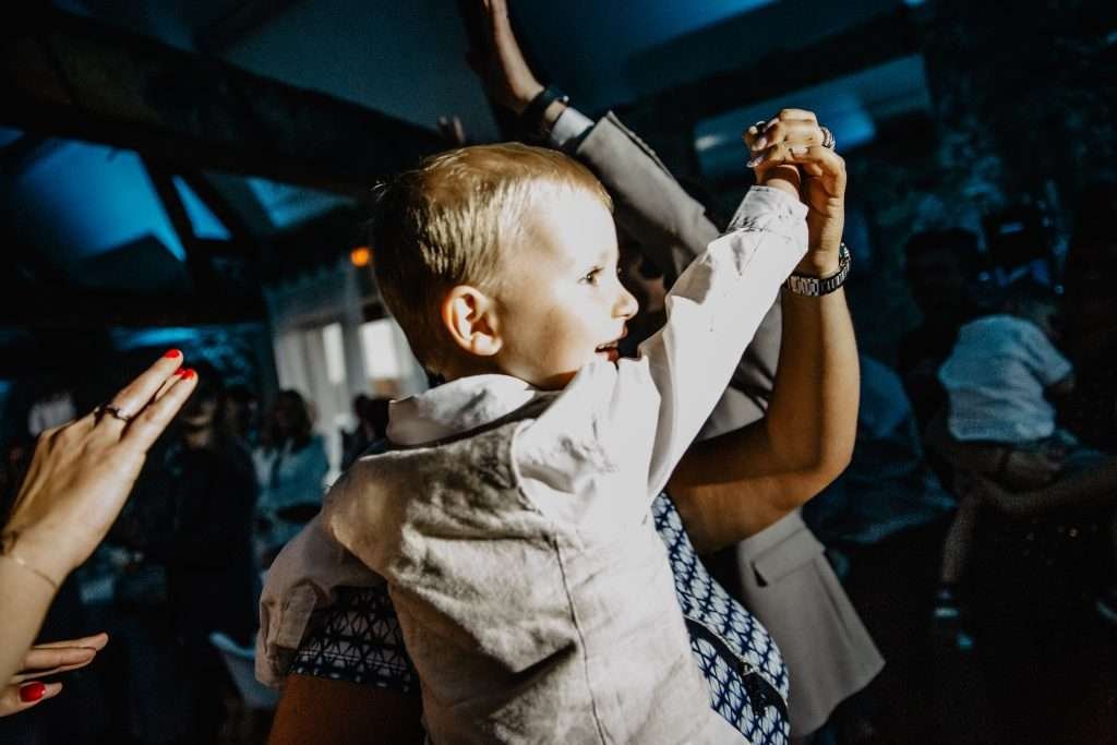 photos de mariée au couché de soleil à la maloterie