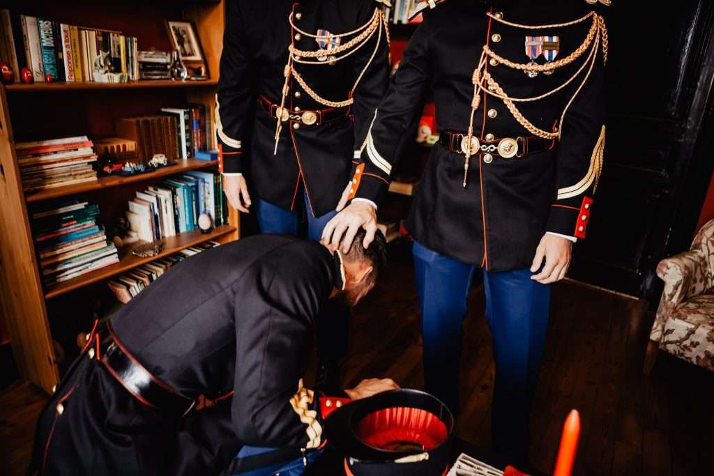 détail de Thomas à ses préparatifs à le Manoir le Louis XXI