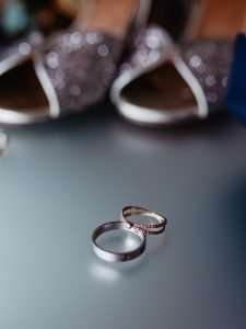 photo des préparatifs de la mariée dans une maison familiale dans l'Avesnois