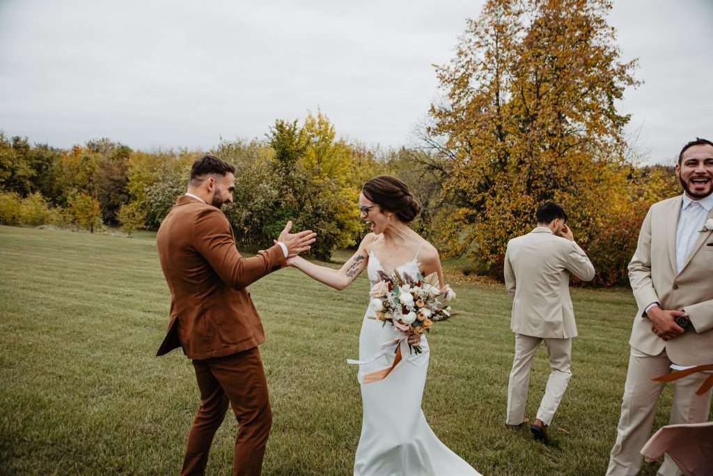 outdoor ceremony winnipeg wedding autumn