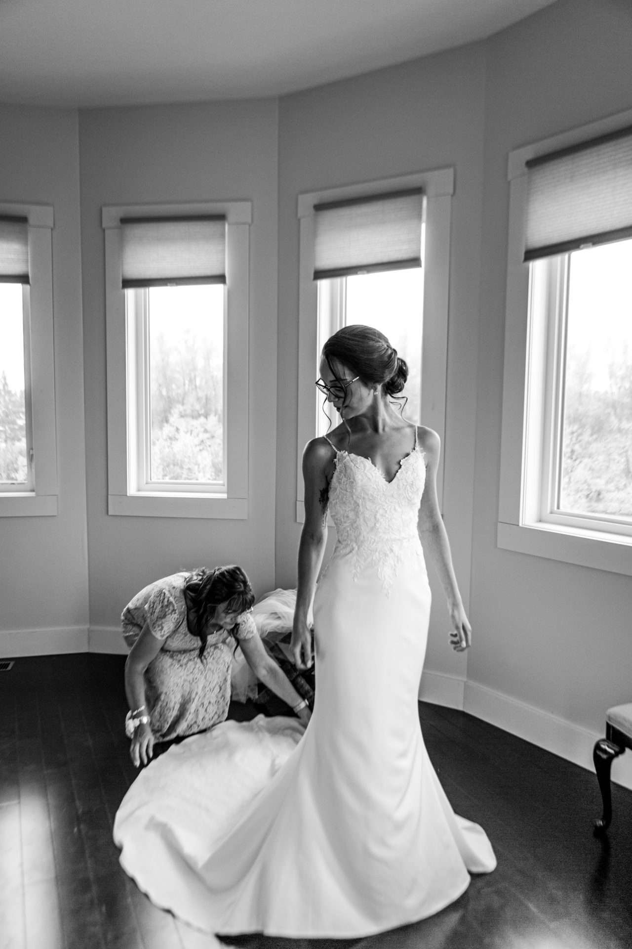 Winnipeg Wedding Photographer - bride portrait